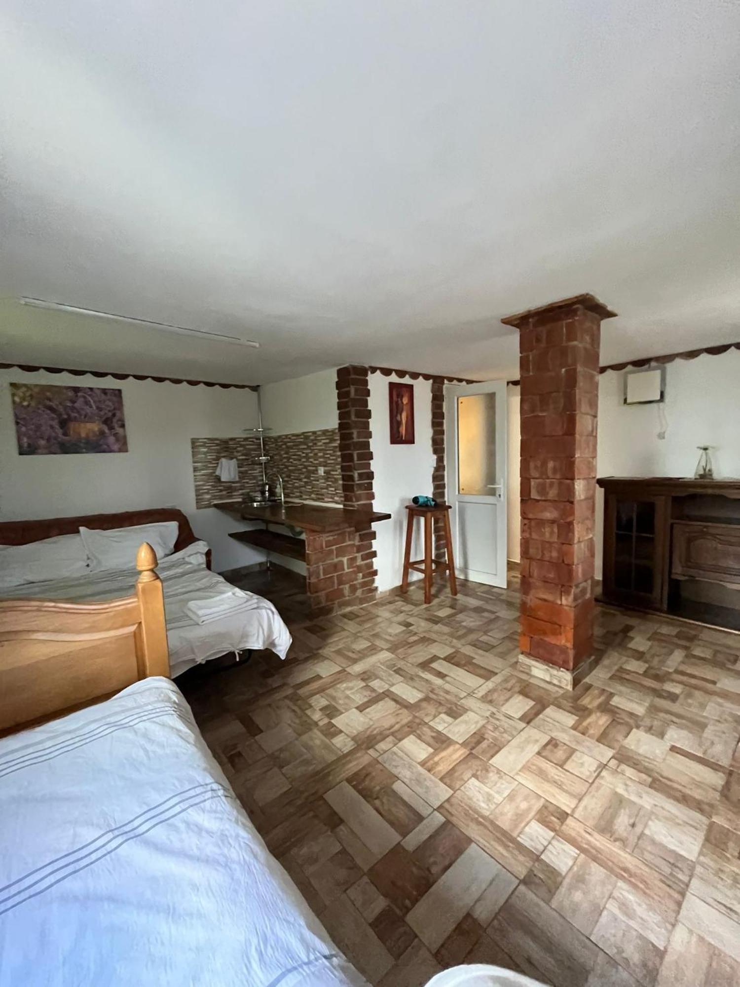 La Tataia Zahei Hotell Dragus Rom bilde